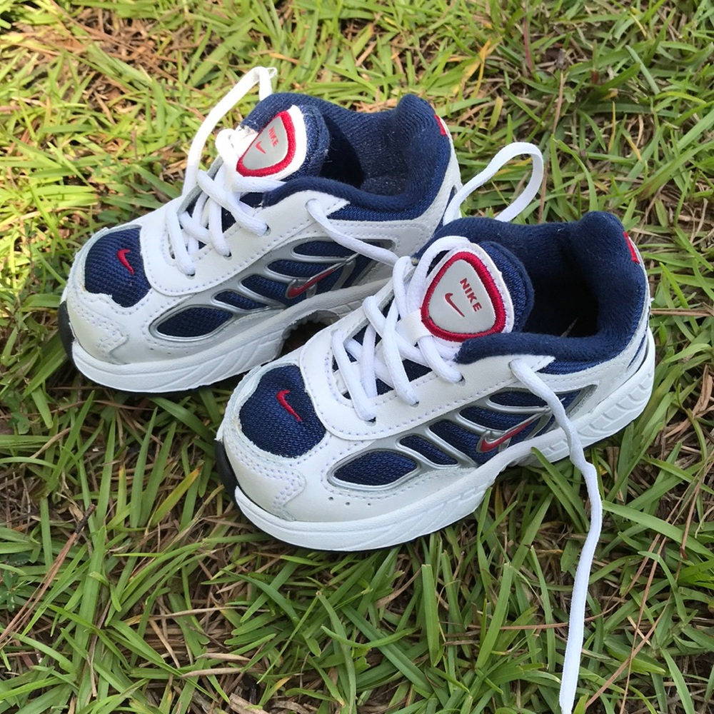 Baby Nike sneakers Sz 5C